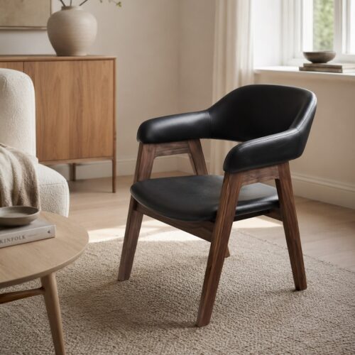 Aalborg Snedker Spisebordsstol i Valnød fra Unique Handmade Furniture | Flere Farver i Møbelstof eller Kunstlæder