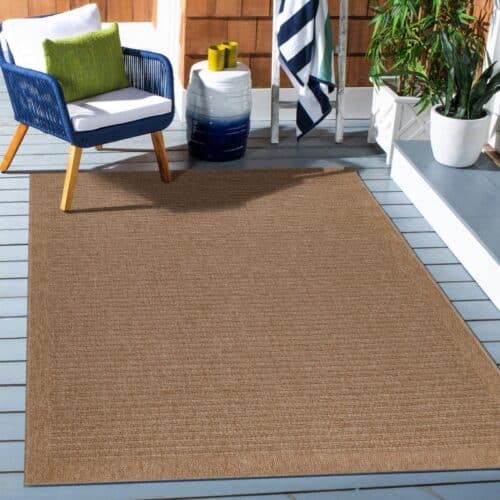 Harriet Indendørs/Udendørs Gulvtæppe i Beige med Simpelt Kant fra Rugs by Uniquebeds Home & Living | Flere Størrelser