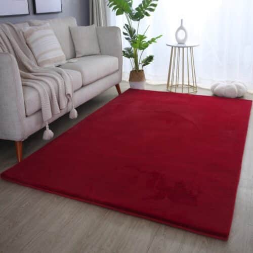 Violet Gulvtæppe i Rød fra Rugs by Uniquebeds Home & Living | Flere Størrelser i Firkantet & Rund
